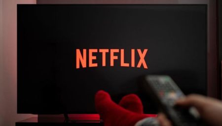 Netflix, 385 bin dolar maaşla eleman alacak